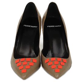 Pierre Hardy Beige/Neon Orange Patent D'Orsay Pumps Beige Orange
