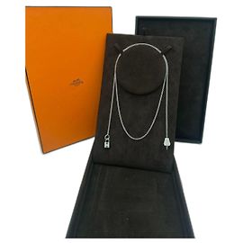 Colar Hermès de diamante Outro