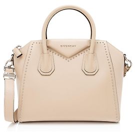 Bolsa Antigona Small em couro de bezerro com studs Givenchy Marrom Bege