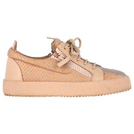 Baskets en cuir nude effet serpent Giuseppe Zanotti Gail Marron Chair