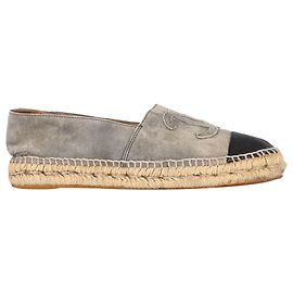 Espadrilles Chanel CC en Suède Grise Gris