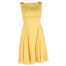 Abito midi a scollo quadrato in seta gialla Moschino Cheap and Chic Giallo