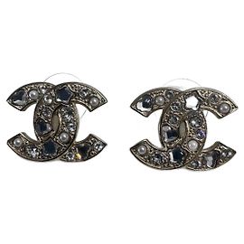 Brincos Chanel de pérolas e vidro dourados Dourado