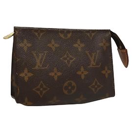 LOUIS VUITTON Neceser Posh Monogram 15 M47546 LV Auth 132845 Monograma