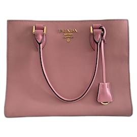 Prada Cuir souple Saffiano Rose