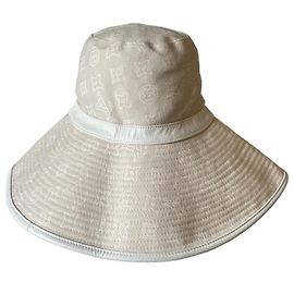 Cappello Louis Vuitton Maxi Monogramma LV Beige Beige