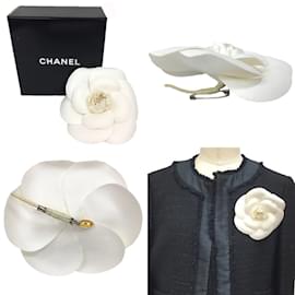Chanel-Chanel Camellia Corsage Brooch-White