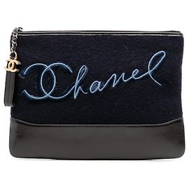 Clutch Gabrielle bordada em lã Chanel Blue Paris-Hamburgo Azul Outro