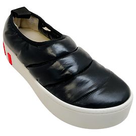 Marni Schwarze Nylon Slip-On Sneakers mit Pfotensteppung Schwarz