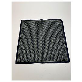 Céline Sciarpa monogramma a catena vintage Celine Paris Nero