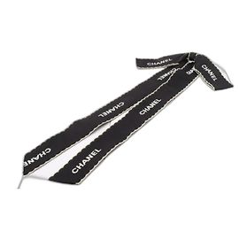 Spilla Vintage a Fiocco Chanel Nera Nero