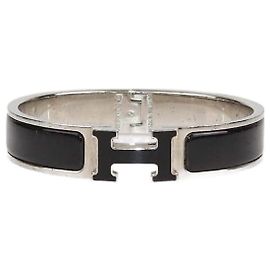 Pulseira estreita de metal com acabamento em paládio e esmalte preto Clic H da Hermès Preto