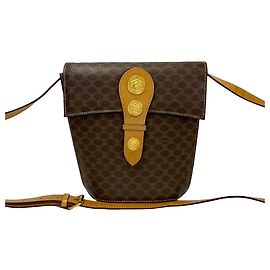Céline Bolsa de ombro de couro Celine Macadam Blason Triomphe com motivo de medalha e moeda Marrom