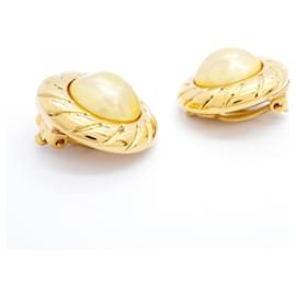 Chanel-Chanel-Golden