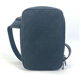 Sac latéral utilitaire Monogram Louis Vuitton Noir Orange