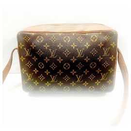 Louis Vuitton Vintage Marrom