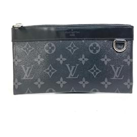 Pochette Discovery PM Monogram Eclipse di Louis Vuitton Nero Monogramma