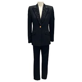 Conjunto de Terno com Jaqueta e Calças Pretas com Cristais Versace Preto