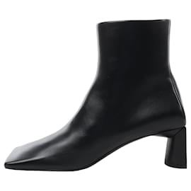 Balenciaga-Balenciaga Logo Leather Ankle Boots in Black 623924, Size 39 EU-Black