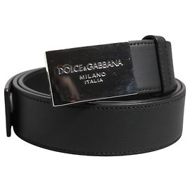 Dolce & Gabbana Cinto de couro preto com fivela de metal clássica Preto