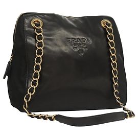 Bolsa de ombro com corrente Prada em couro preto e dourado Auth yk18939 Preto Dourado
