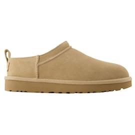 Botas Micro Clássicas - UGG - Couro - Bege Marrom Bege