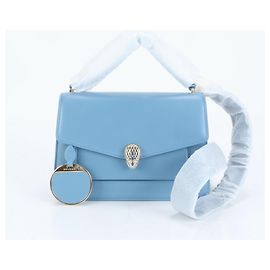 Bulgari Bolsa de ombro em couro Serpenti Forever da Bvlgari Azul