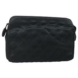 CHANEL Pochette Bicolore Satin Noir CC Auth 136693 Noir