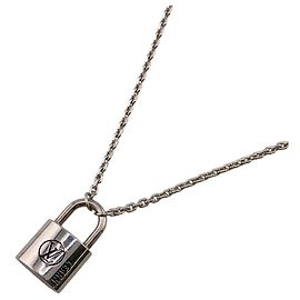 Colar Pendente Rahn Silver Lockit da Louis Vuitton Prata
