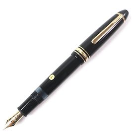 Pluma Montblanc Meisterstück 14K Negro
