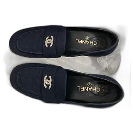Mocassins Chanel en tissu bleu marine avec logo CC perles Taille 41 Bleu