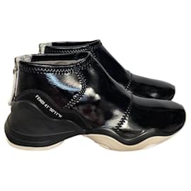 Fendi Sneaker Schwarz Synthetik Schwarz