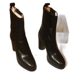 Isabel Marant LILDE black leather ankle boots Black
