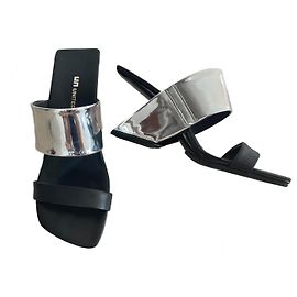 Sandali Loop HI Mirror Silver II neri e argento Tg.38 United Nude Nero Argento