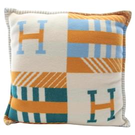 Hermès-Hermes Avalon Jump Wool Cashmere Cushion-White