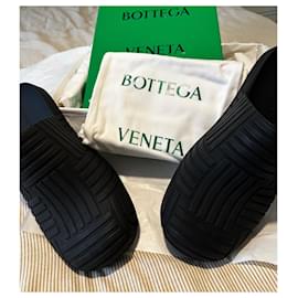 Bottega Veneta-Men Sandals-Black