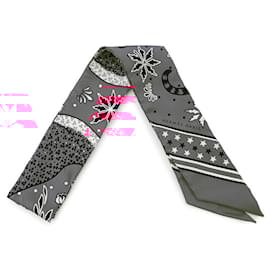 Hermès-Hermes Les Leopards Bandana Scarf-Black,Pink,White