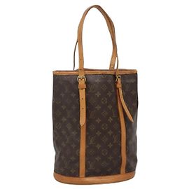 LOUIS VUITTON Bolsa de Hombro Monogram Bucket GM M42236 LV Auth 138294 Monograma