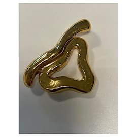 Christian Lacroix ハート型ブローチ Christian Lacroix Vintage Heart Brooch Pin Gold Tone Costume