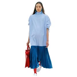 Abito da sera Céline, modello Camicia Celine di Phoebe Philo SS2017. Blu
