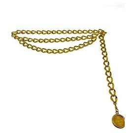 Chanel  Gold Chain Belt with Medallion Vintage – 1990s Designer Accessory Golden