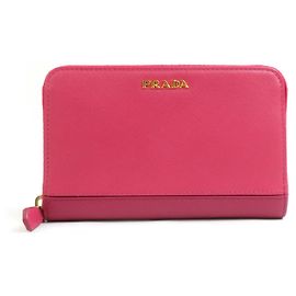 Prada Compact Wallet in Pink Leather Pink