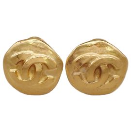 Chanel Vintage CC Round Clip-On Metal Small D'oro