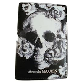 Alexander Mcqueen-Skull-Black