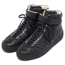 Chanel Hochschnitt-Sneaker mit CC-Logo Schwarz Blau Marineblau Dunkelblau
