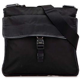 Prada Borsa a Tracolla Nera in Tessuto con Zip Nero