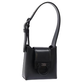 Bolsa de mão Gancini em couro preto e prata da Salvatore Ferragamo Auth 137178 Preto Prata