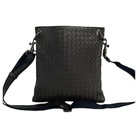 Bottega Veneta-Bottega Veneta Intrecciato Leather Shoulder Bag-Black