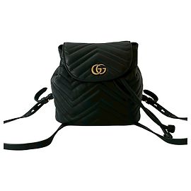 Gucci GG Marmont Leder Mini Rucksack Schwarz