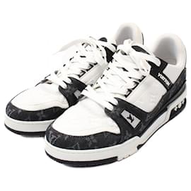 Louis Vuitton-Louis Vuitton LV Trainer Monogram Leather Canvas Sneakers-Black,White
